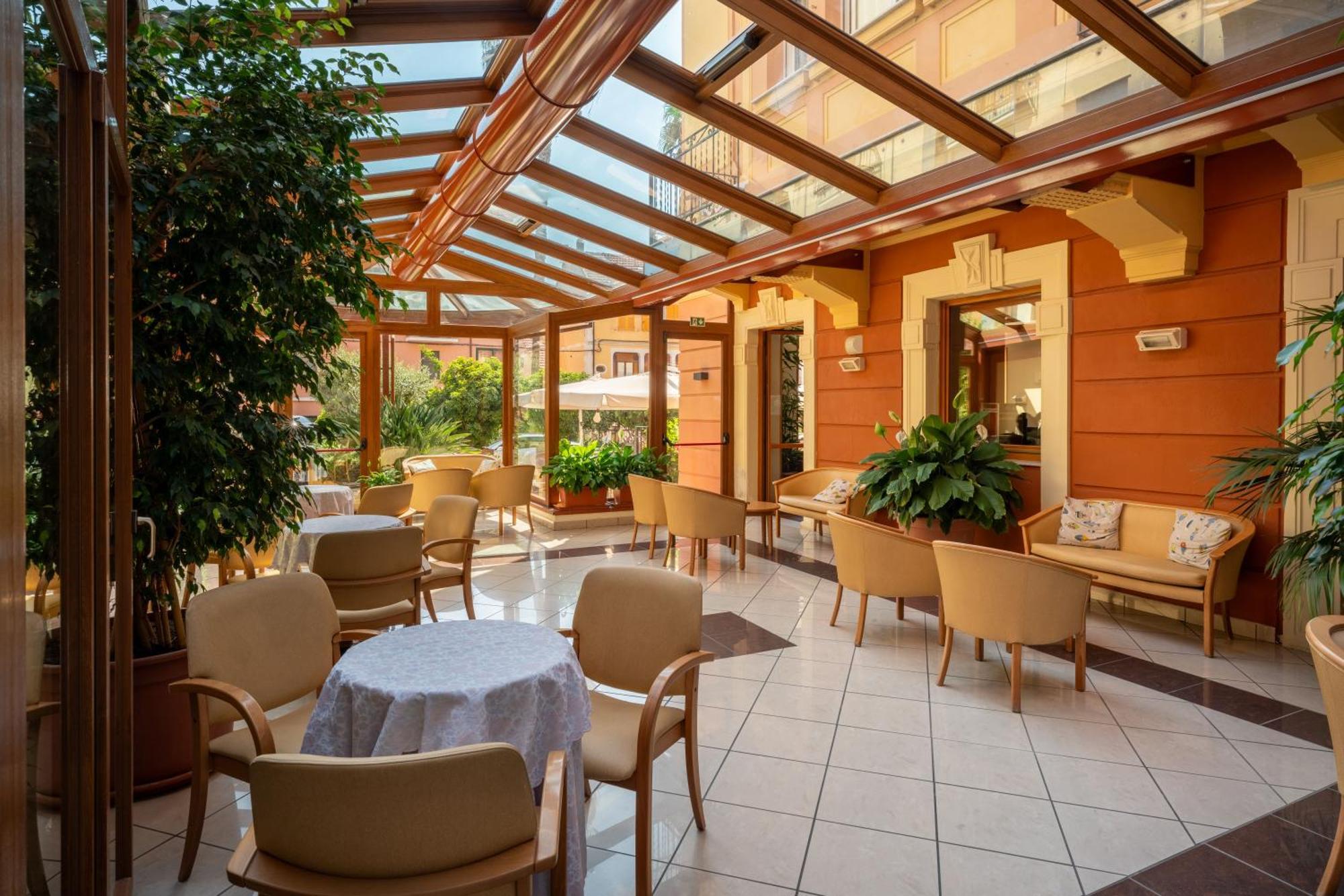 Hotel Careni Villa Italia Фінале-Лігуре Екстер'єр фото